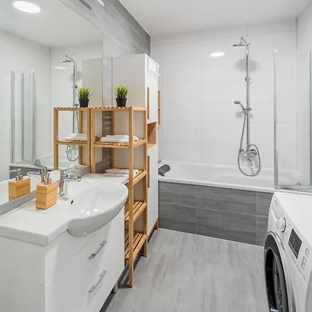 Horyzont Apartamenty- Osiedle Polanki Basen Zewnetrzny, Sauna ,silownia Apartamento *